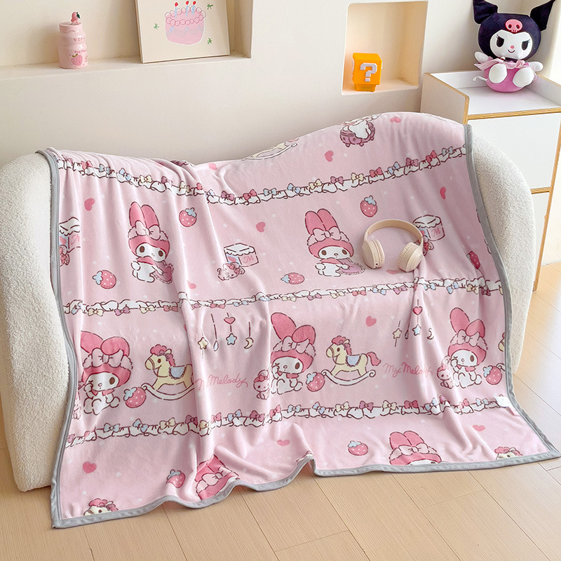150x200 Hello Kitty Strawberry - Textiles For Home avis et prix
